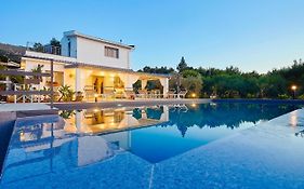 Villa Antonella - Pool And Sea View